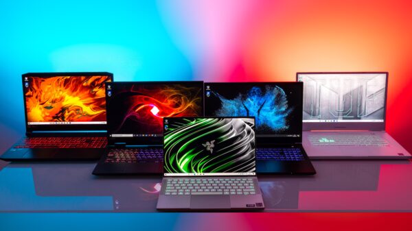 Laptop - Image 4